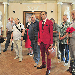 30.06.23. В том самом Зале! Слева: Панков, Сорокин, Валя Шуляр, Заярный, Лаврентьев, Бажанов, Ольга Клементьева, Потехин, Василенко, Славский, Фролов, Филипцов.