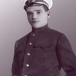 Оленин Михаил Михайлович.