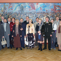 20.09.08. 1 взвод плюсуется к известной картине. Слева: Попехины, Каргин, Захаров, Васильев, Булгаковы, Медведевы, Степановы, Дмитренко, Бажановы, Селивановы, Алютины.