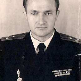 Капитан 1 ранга Аладьин Георгий Евгеньевич.